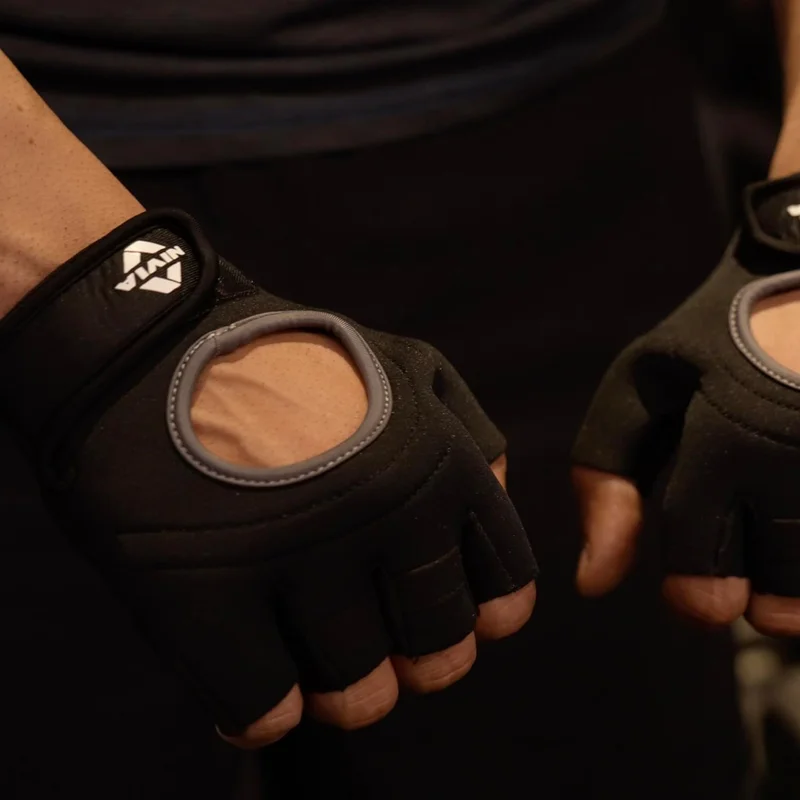 نيفيا Nivia Warrior 2.0 Gym Gloves for Men & Women - Durable Grip, Padded Palm Support, Adjustable Velcro Closure, Black, Size M