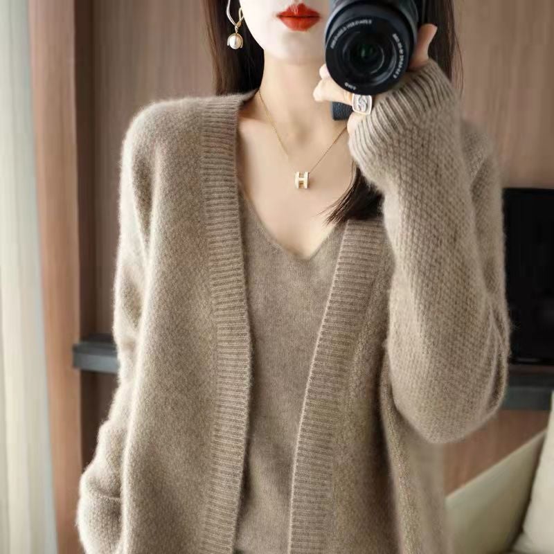 New Korean Style Autumn/Winter V-Neck 2-Piece Set Womens Sweater Jacket Versatile Fashionable Stylish Knitted Top Trendy Camel two-piece set