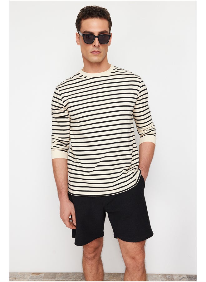 trendyol Black Regular/Normal Cut Textured Thick Shorts  - Image 1