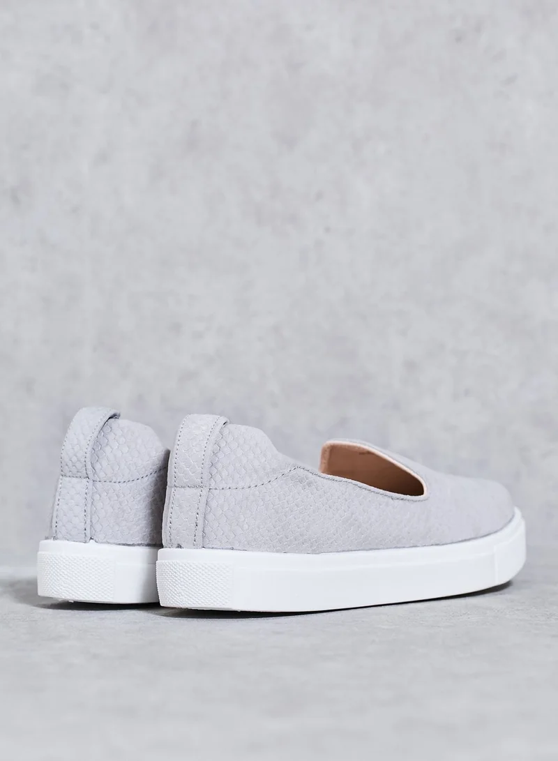 TOPSHOP Anaconda Print  Slip On