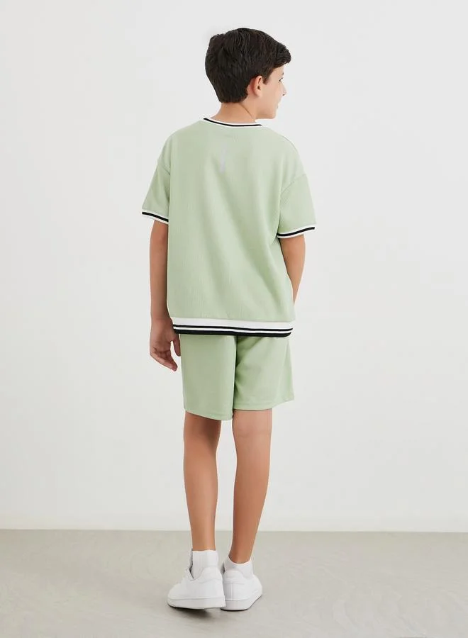 ستايلي Styli Boys Green Contrast Ribbed Tipping T-Shirt and Shorts Set
