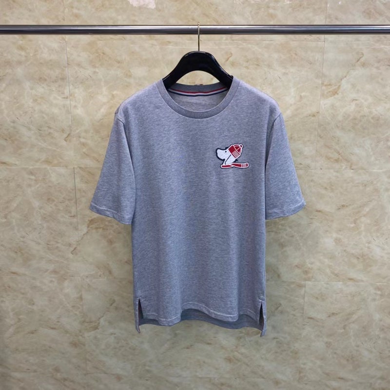 Tb Tom Christmas Dog Head Embroidered Round Neck Short Sleeve Casual T-Shirt For Men And Women - Image 1