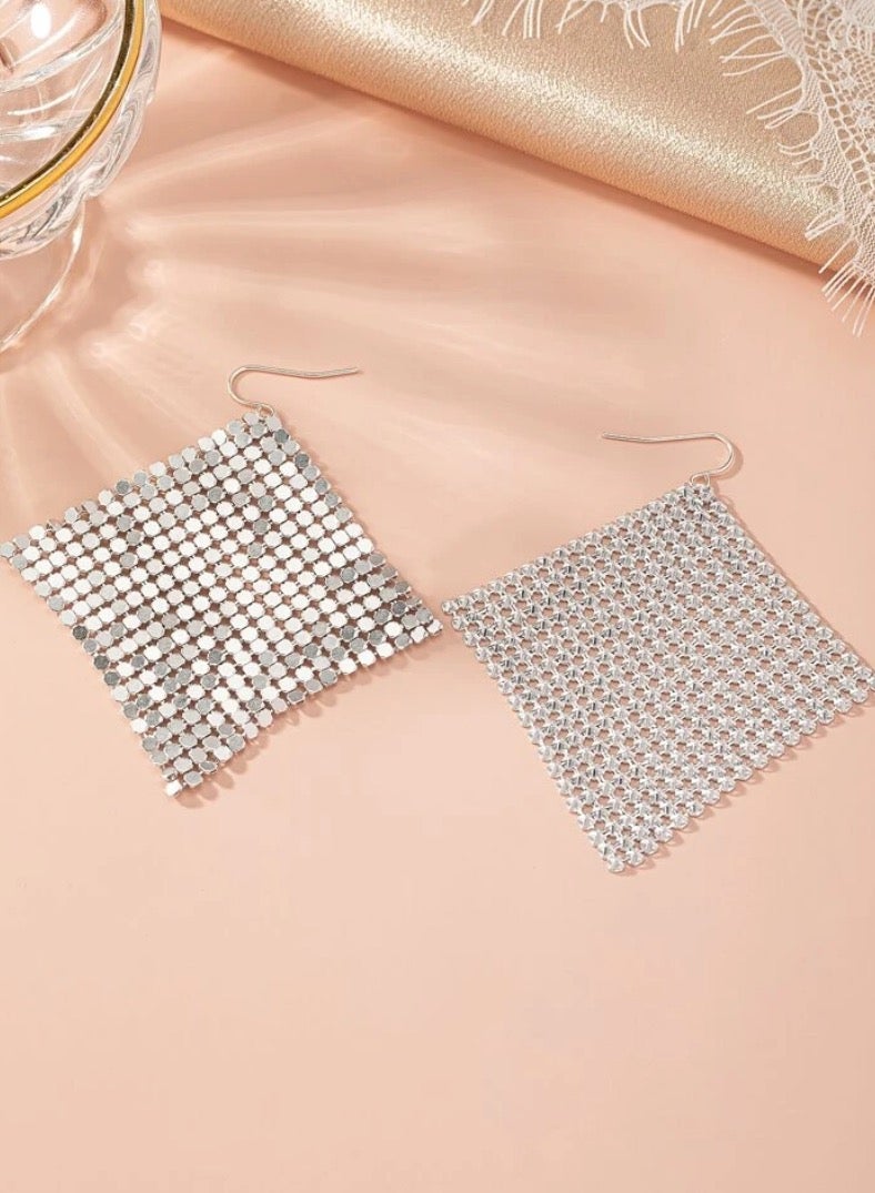 إيكوال حلق أذن نسائي طويل بتصميم انيق وعصري - Image 2