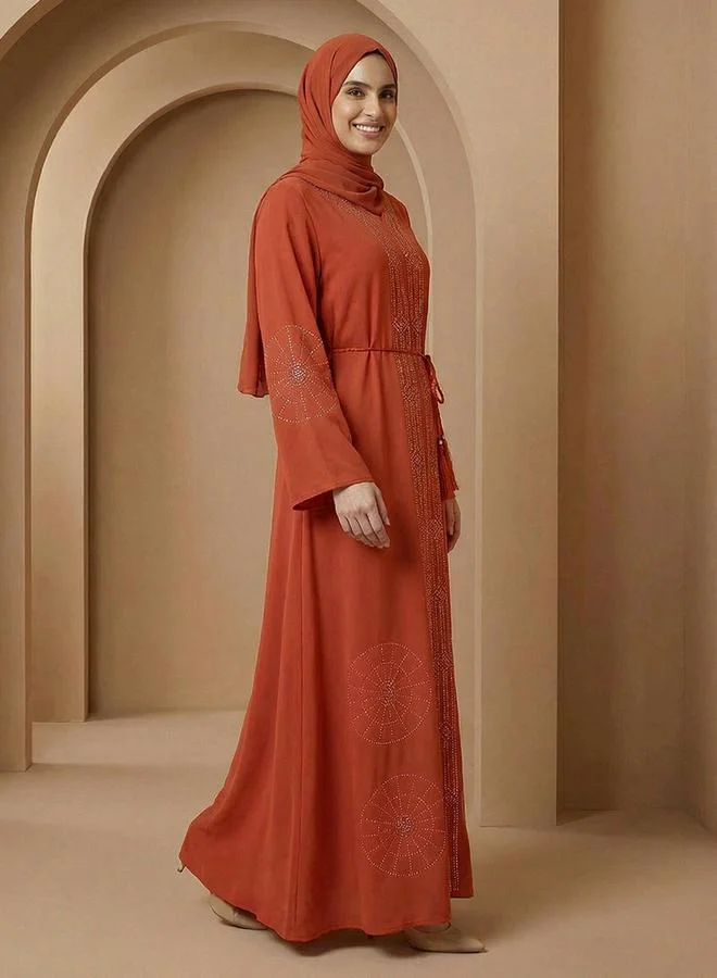 جلو باص عباية مزينة مع حجاب