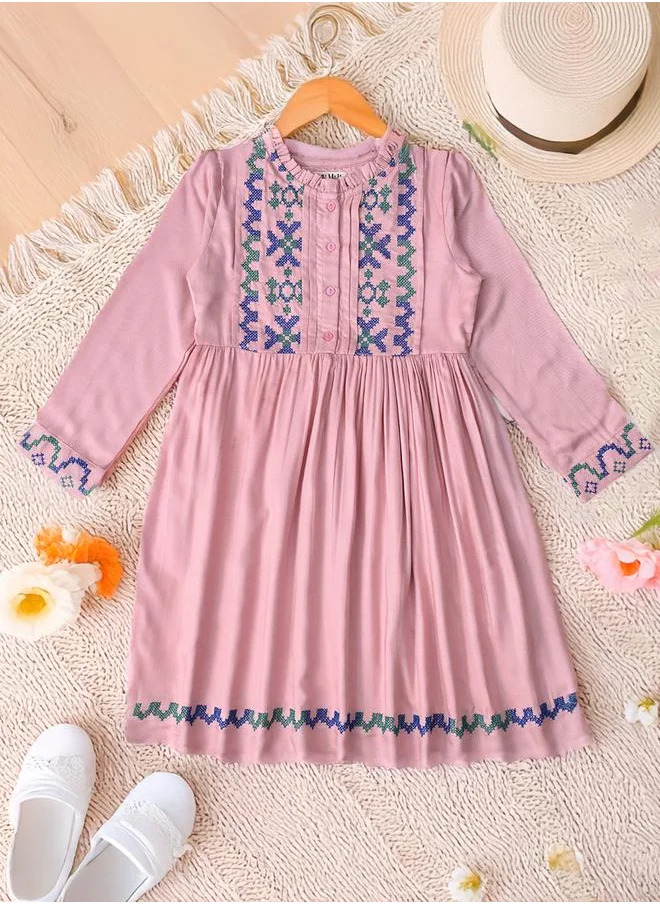 بيلا مودا Bella Moda Embroidered 3/4 Sleeves Cotton Dress with Button Front