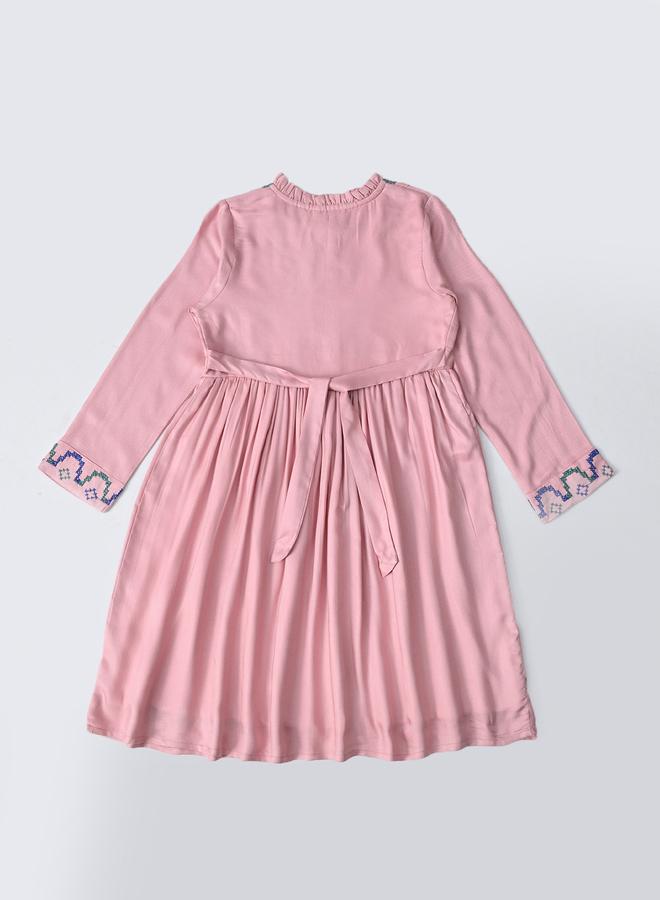 بيلا مودا فستان قطن مطرز بأكمام 3/4 وأزرار أمامية من بيلا مودا - Image 3