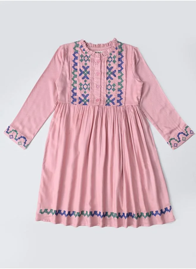 بيلا مودا Bella Moda Embroidered 3/4 Sleeves Cotton Dress with Button Front