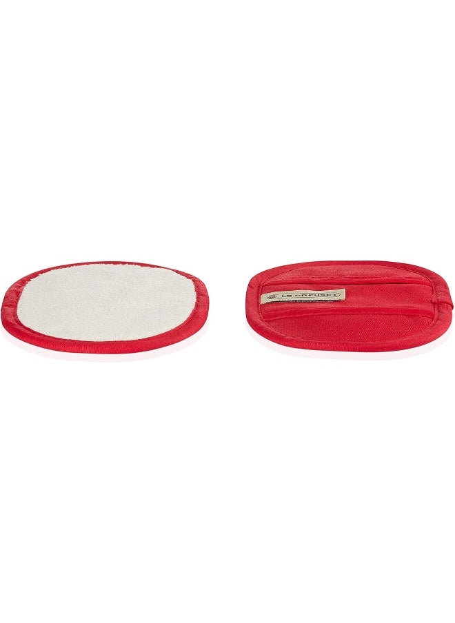 Le Creuset Le Creuset Fingertip Pot Holders, Set of 2, Stain resistant, Cerise  - Image 3