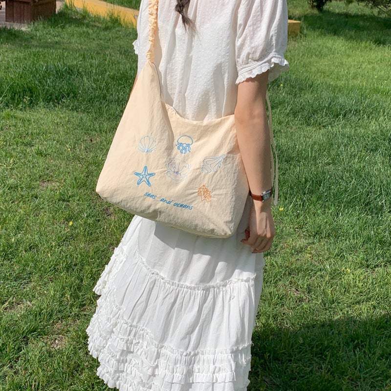 Korean Style Casual Canvas Crossbody Bag with Embroidery - Image 4