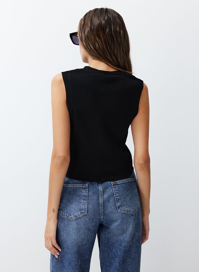 trendyol Black Crop Premium/ Special Yarn Top Knit Vest - Image 5