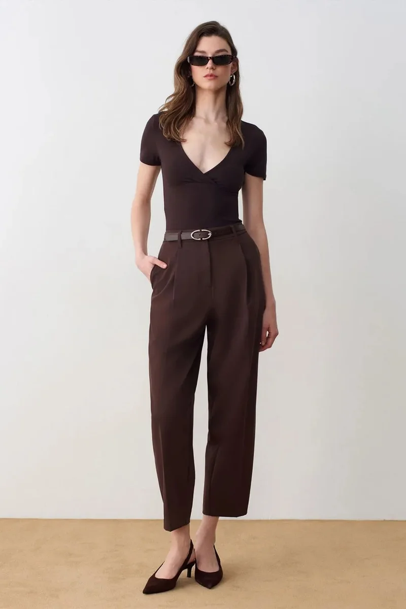 Dilvin Coffee Brown DILVIN Fitted V-Neck Short-Sleeve T-Shirt for Women | Best Price UAE
