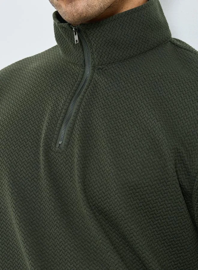 ستايلي سويت شيرت بنقشة حجرية بقصة مريحة