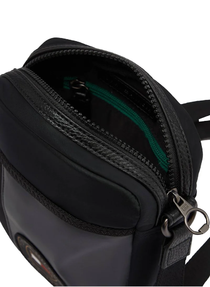 TOMMY HILFIGER Men's Mixed Texture Reporter Bag, Black- Recycled Polyester