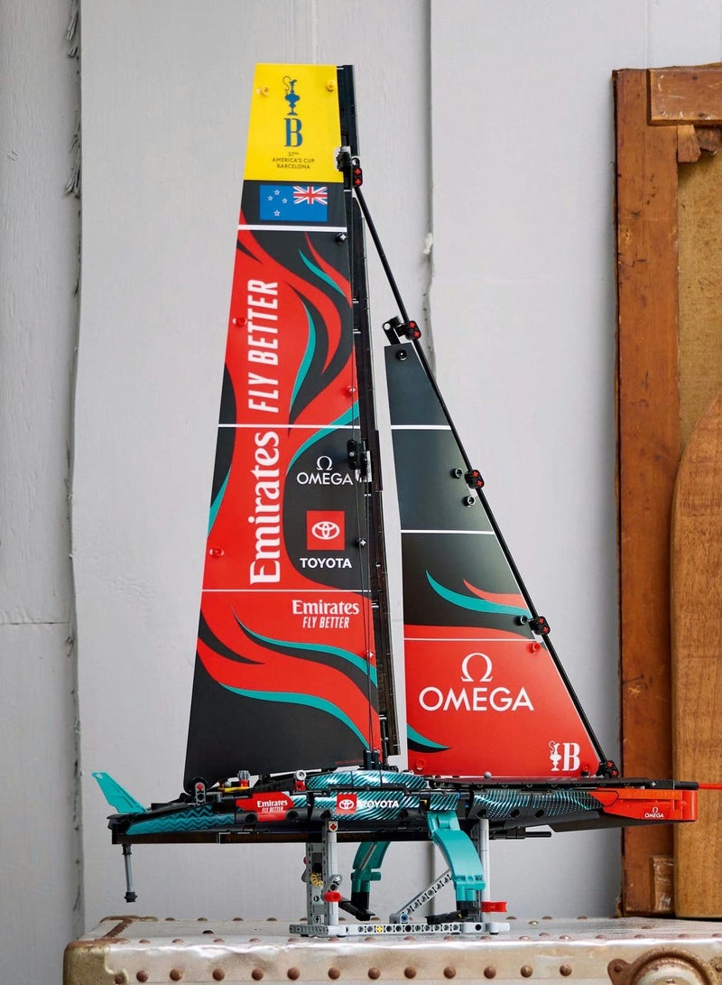 LEGO LEGO Technic Emirates Team New Zealand AC75 Yacht 42174 Building Toy Set (962 Pieces)  - Image 2