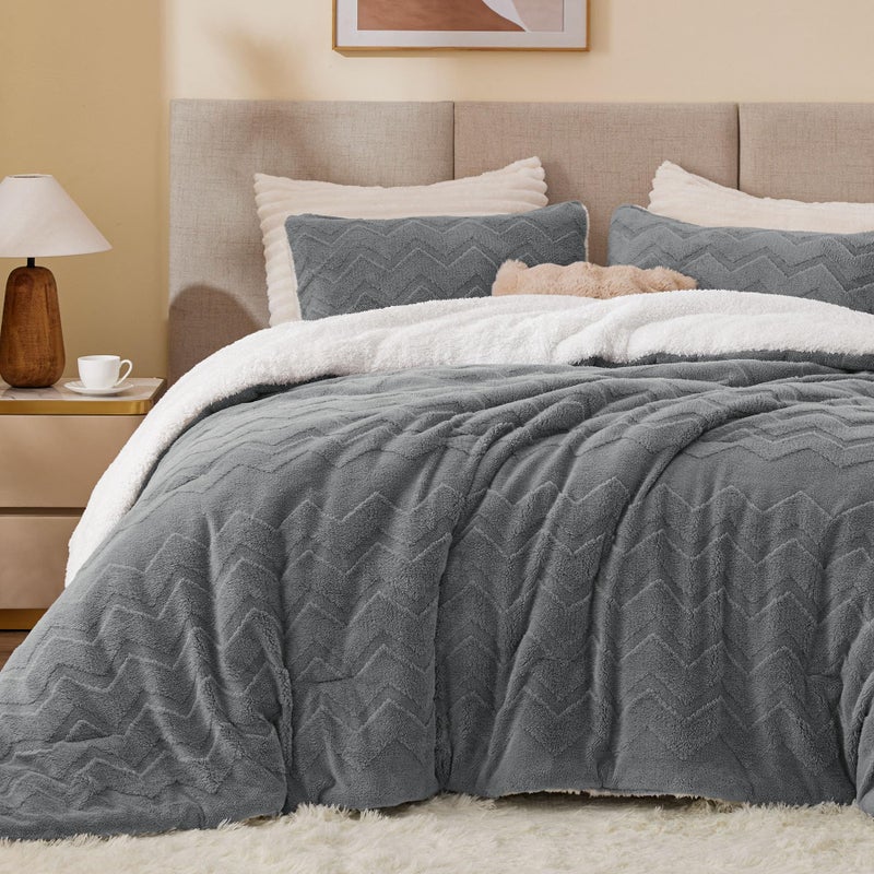 BEDELITE Fluffy Queen Comforter Set - Super Soft Sherpa Grey Comforter for Queen Size Bed, Luxury Warm Bedding Set for Winter, Fuzzy Bed Set 3 Pieces (1 Comforter, 2 Pillowcases) - Image 2