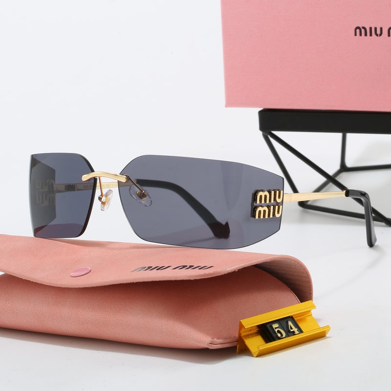 نظارات شمسية فاخرة Miu Miu مصنوعة في إيطاليا مع ميزات ركوب الدراجات وحماية من الأشعة فوق البنفسجية - Image 1