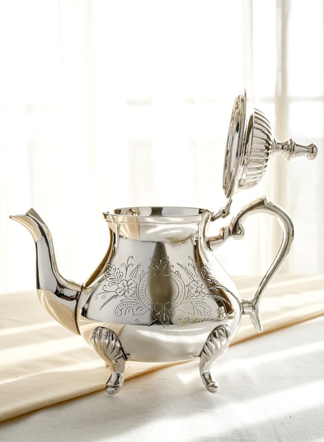 QUESERA ELEGANT SILVER PLATED BRASS TEA KETTLE BY QUESERA | Best