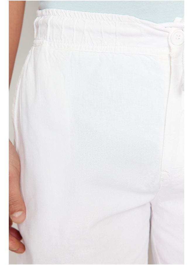 trendyol White Loose Fit Cotton Laced Shorts TMNSS23SR00056  - Image 5