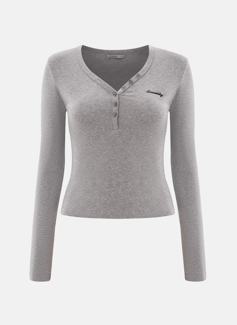 Lichi Knitted longsleeve with buttons and embroidery