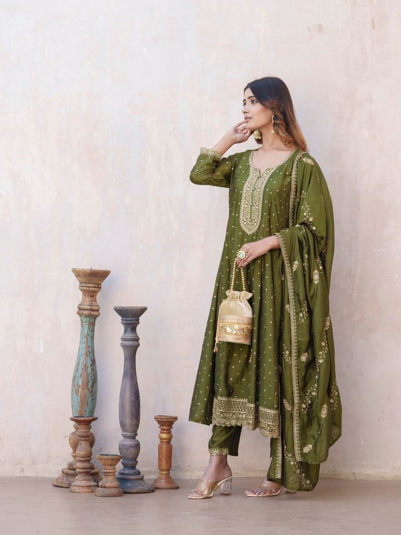 Kaari Women's Embroidered Kurti Set with Dupatta | Ethnic Suits with Embellished Dupatta | Everyday and Festive Kurti Set for Women|Mehdi|L - Image 3