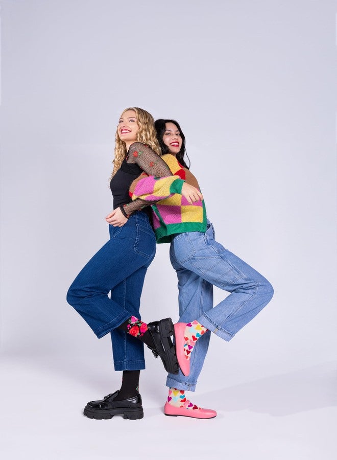 Hot Sox Women's Fuzzy Floral Crew Black Women's 4-10 - Image 3