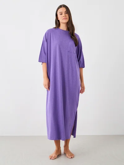 Styli Styli Solid Dropped Shoulder Pocket Detail Nightdress with Side Slit