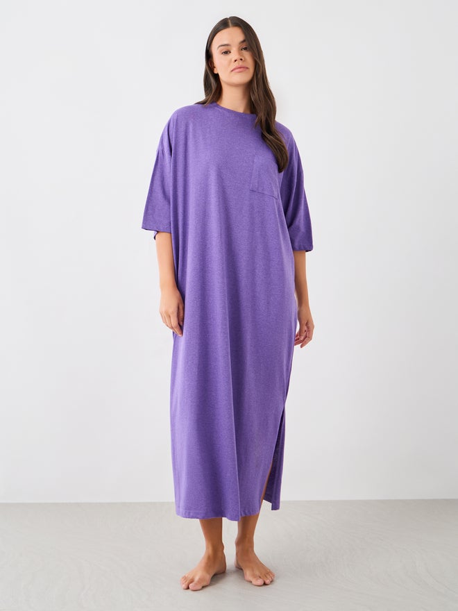 Styli Styli Unwind Solid Dropped Shoulder Pocket Detail Nightdress with Side Slit  - Image 1