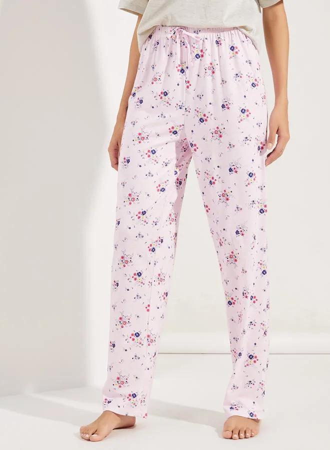Styli Solid V Neck T-Shirt & Floral Print Pyjama Set