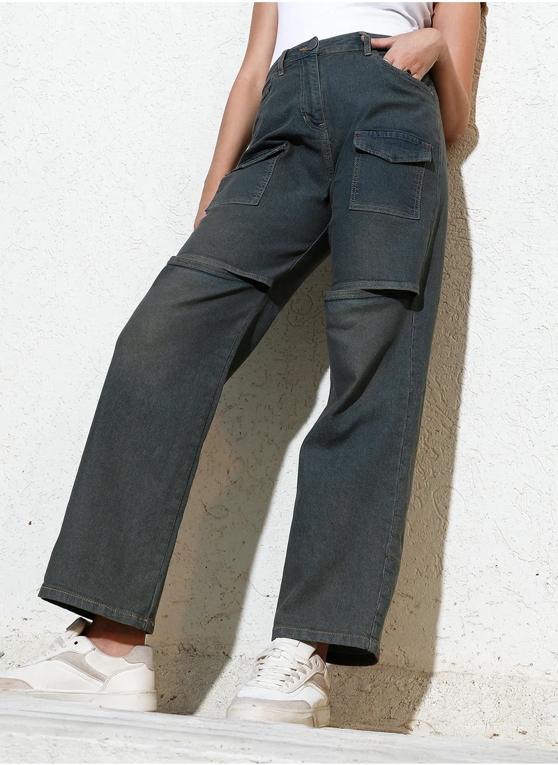 كامبوس سوترا Women's Navy Blue Flared Cargo Denim Jeans For Casual Wear | High-Waist | Relaxed Fit | Button Closure | Denim Jeans Crafted With Comfort Fit For Everyday Wear