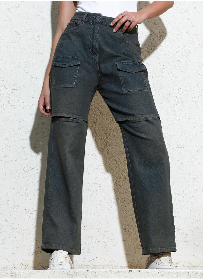 كامبوس سوترا Women's Navy Blue Flared Cargo Denim Jeans For Casual Wear | High-Waist | Relaxed Fit | Button Closure | Denim Jeans Crafted With Comfort Fit For Everyday Wear