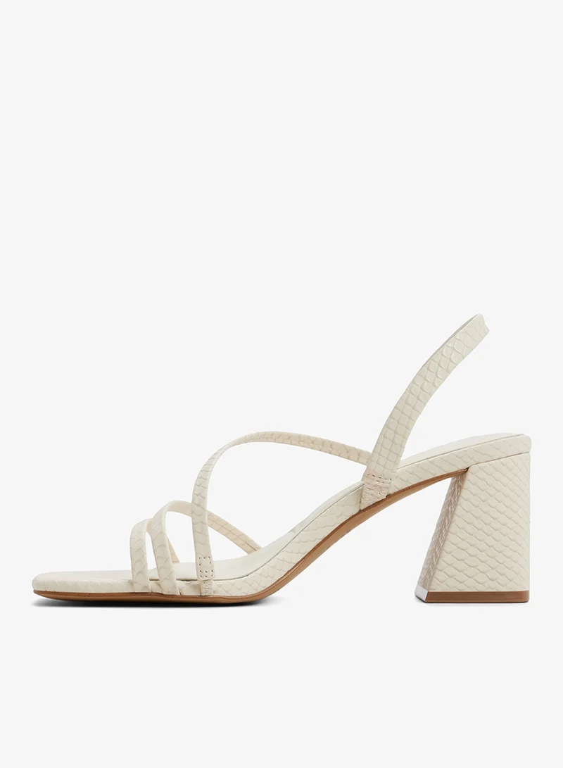 الدو صنادل أتلانتيكوس بكعب متوسط وأحزمة متعددة