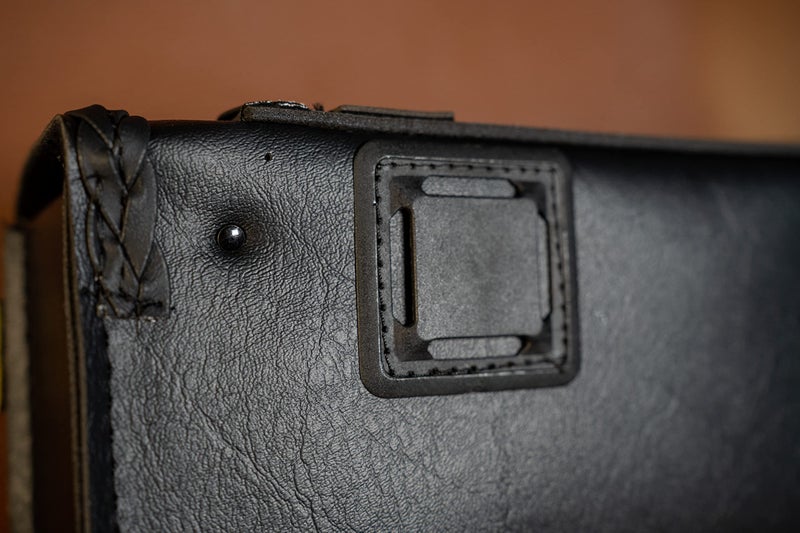 Dowco Willie & Max Gold & Silver Eagle Black Magic Collection Tool Pouch TP282 - Image 2