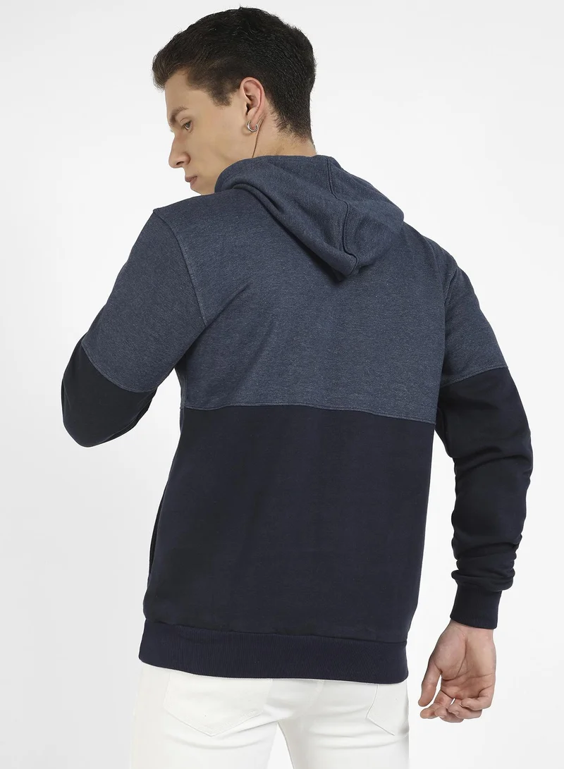 Campus Sutra Men's Blue Pullover Hoodie With Contrast Detail