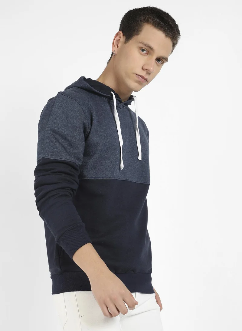 Campus Sutra Men's Blue Pullover Hoodie With Contrast Detail