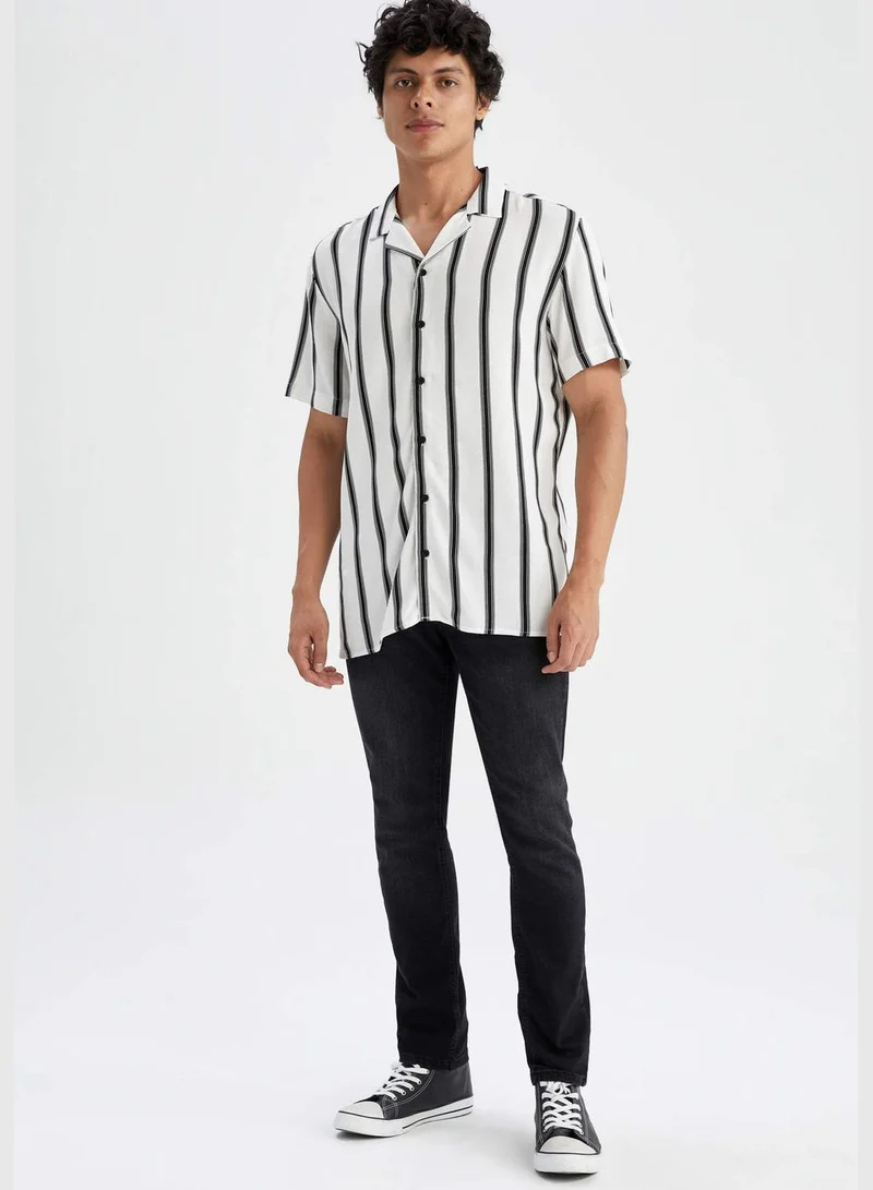DeFacto Man Regular Fit Apache Neck Woven Top Short Sleeve Shirt