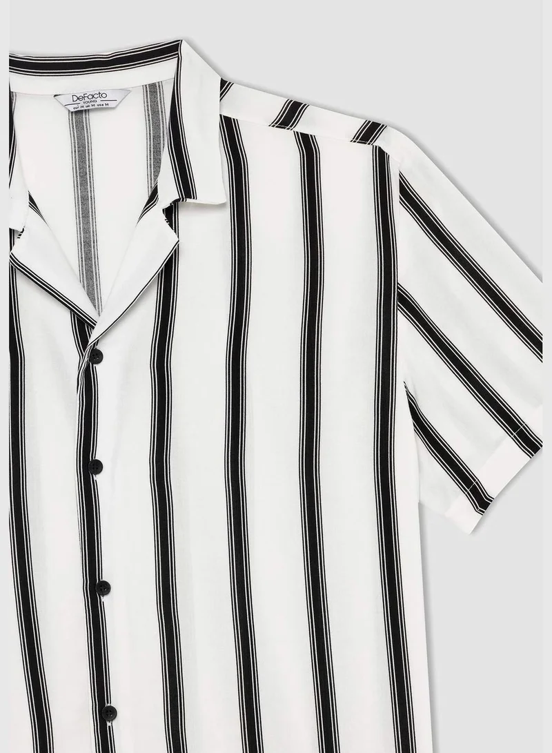 DeFacto Man Regular Fit Apache Neck Woven Top Short Sleeve Shirt