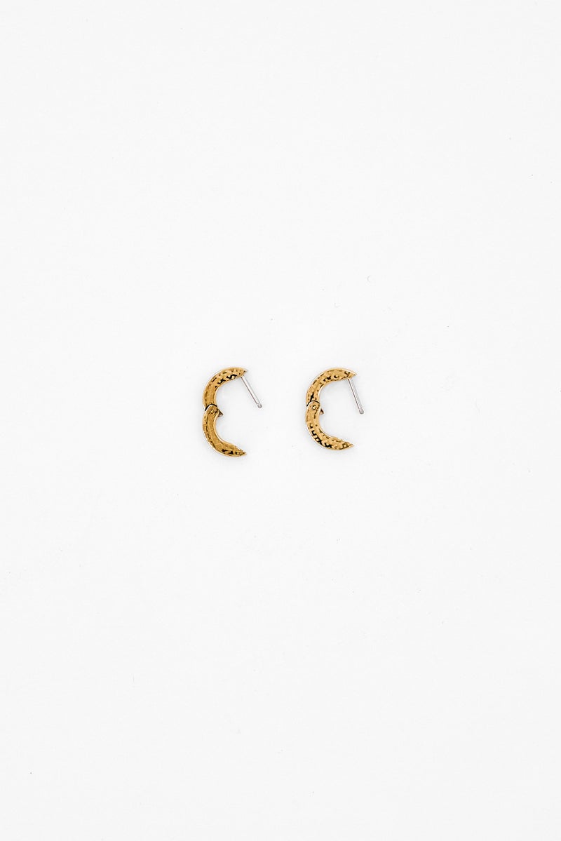 LACOSTE Women 1 Pair Stainless Steel Huggie Earrings, Silver - Image 3