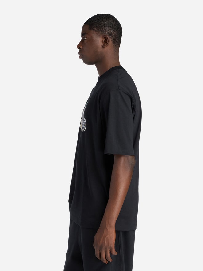 New Balance Men Black Graphic Crew Neck T-Shirt - Image 2