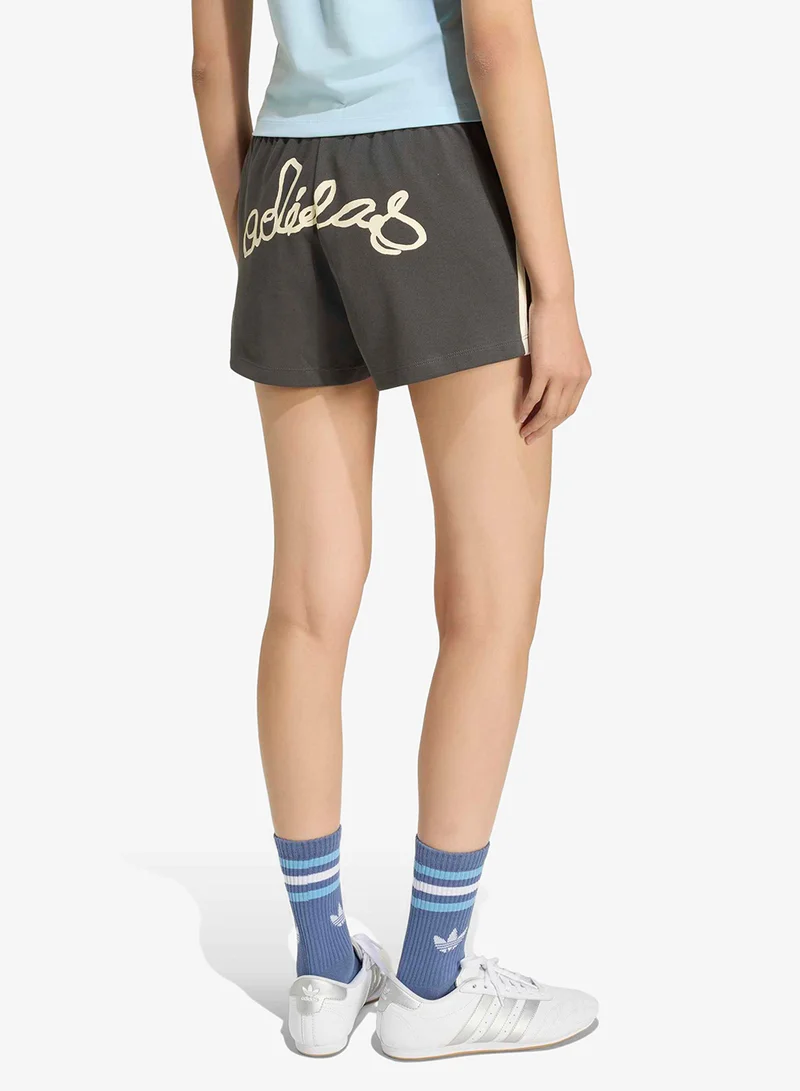 اديداس اوريجينالز Graphic Track Shorts