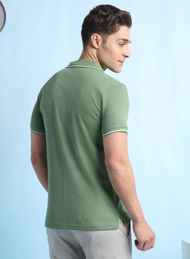 Dennis Lingo Men's Olive Cotton Blend Solid Pattern Regular Fit T-Shirt  - Image 5