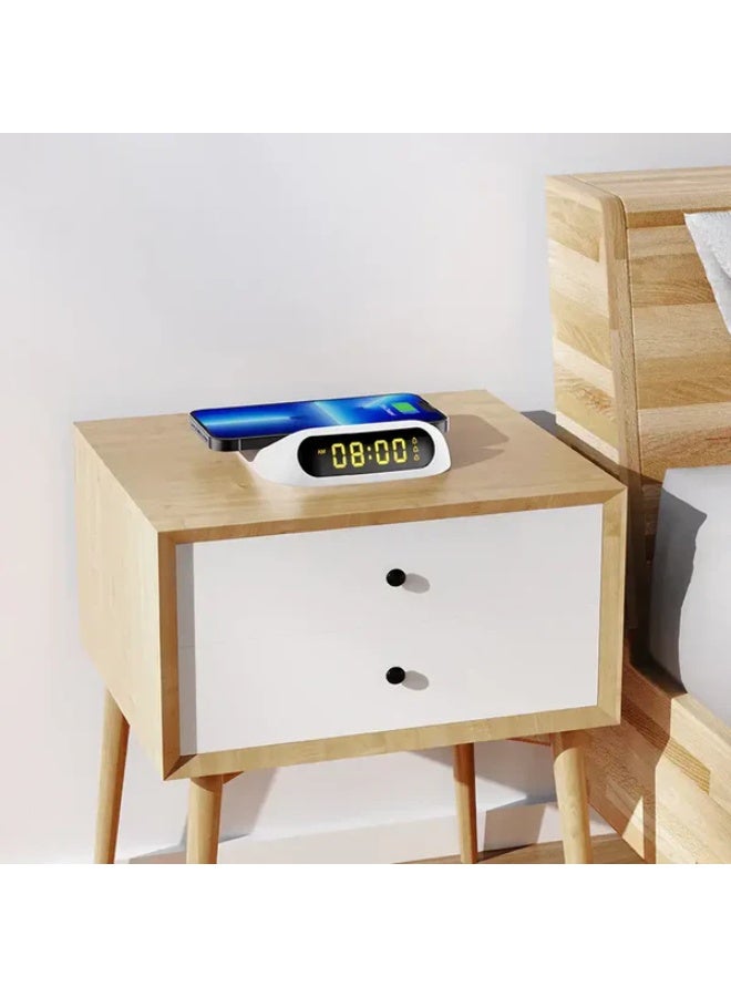 ريتشي شاحن لاسلكي ريتشي بقدرة 15 واط مع عرض ساعة رقمية باللون الأبيض RCW-22 - Image 3