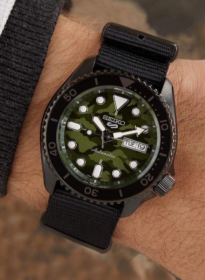 Seiko 5 Sports Automatic Green Camouflage Dial Nylon Strap Men's Watch - Image 2