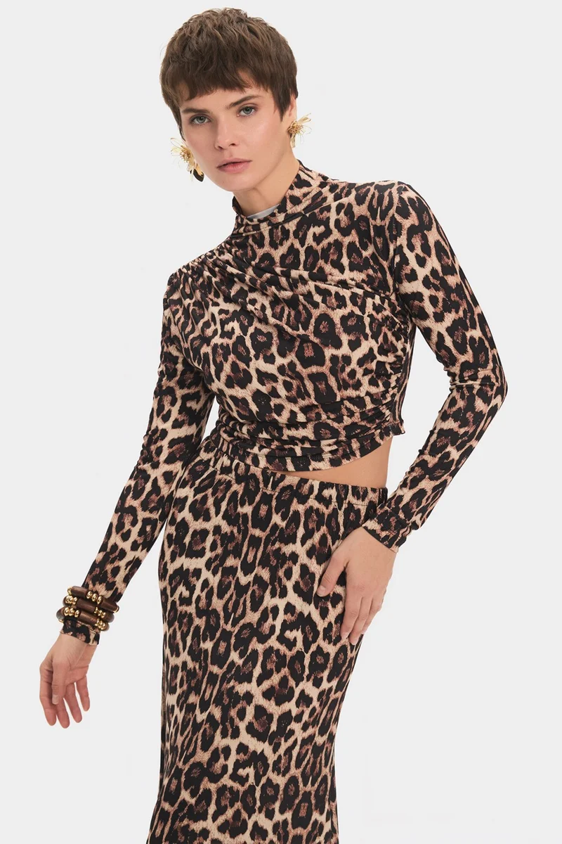 جون Women's Regular/normal Pattern Cotton Blend Turtleneck Leopard Patterned Blouse