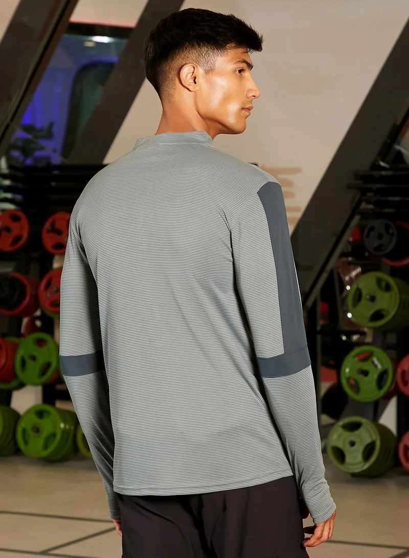 CAHOOT  Men's Charcoal Grey Basic Activewear T-Shirt for Men | Best Price UAE