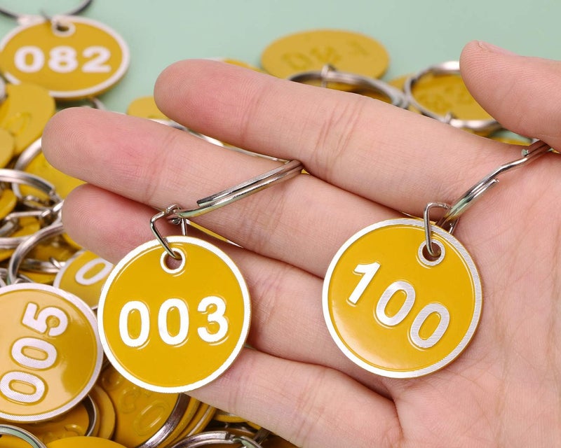 ONLYKXY 1-100 رقم ملون صلب من الألومنيوم المعدني مرقم علامات تعريف معلقة علامات أمتعة بطاقة هوية مع حلقات منقسمة لنظام صندوق مفاتيح منظم مشفر معرف (أصفر) - Image 4