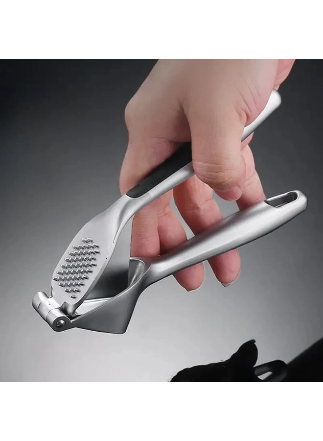 Heavy Duty Zinc Alloy Garlic Press Crusher With Easy Clean Non Slip Base - Image 3