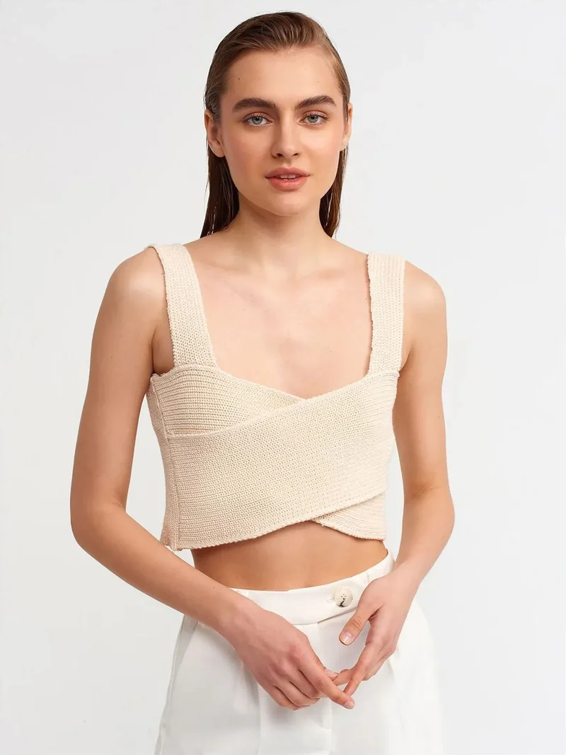 ديلفين Dilvin Fitted Ribbed Square-Neck Crop Cami
