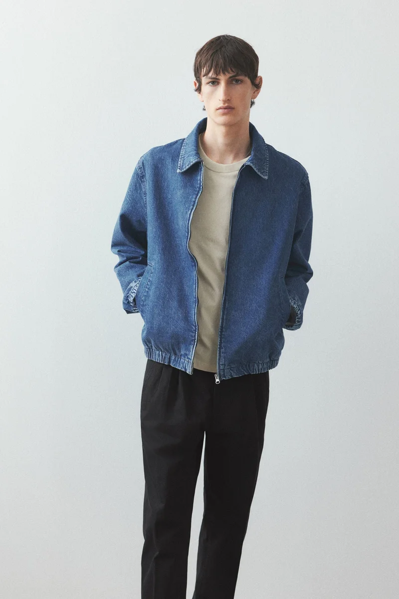 اتش اند ام بنطلون تشينو بقصّة عادية وكسرات على الساقين