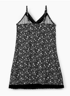 Lacy Dreams BEAUTIFUL KNIT CHEMISE  - Image 2