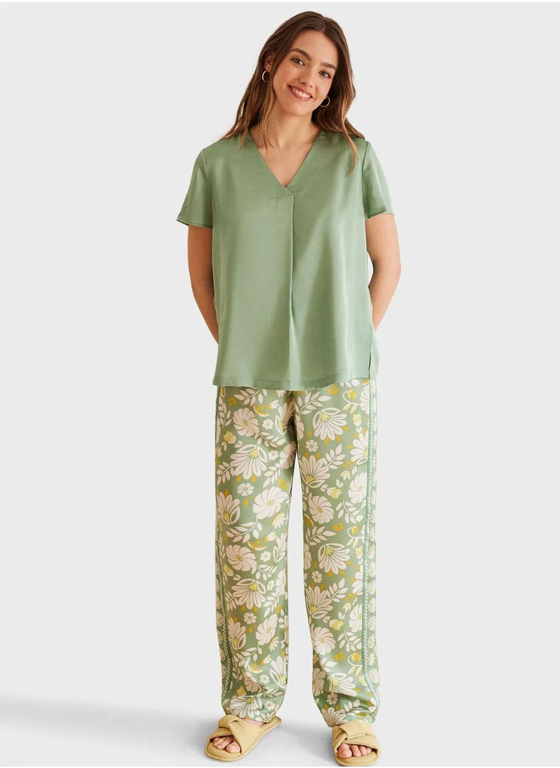 ومن سيكريت Floral Print Pyjamas